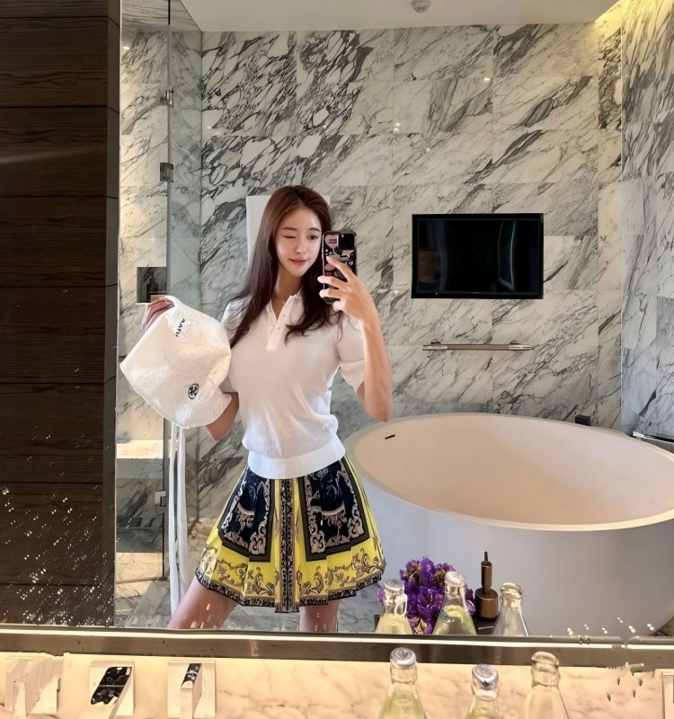 妻子在厨房被三个男人欺负的后果,高清正版视频在线观看